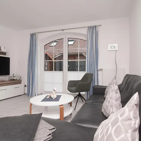 Apartment Harry