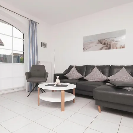 Harry Apartment